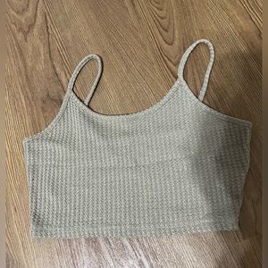 size M crop top
